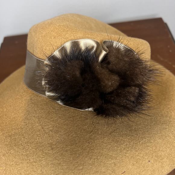 Vintage Lord & Taylor 100% Wool Made In Italy Church Hat Tan Beige main image 11